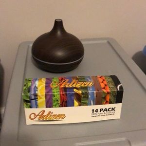Essential Oils Diffuser & 14 essential oils.